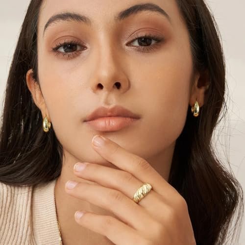 VIROMY Gold Hoop Earrings Set for Women Trendy, 14K Gold Plated Lightweight Small Gold/Silver Hoop Earrings for Women Chunky Open Hoops Earrings for Women Jewelry Gifts for women